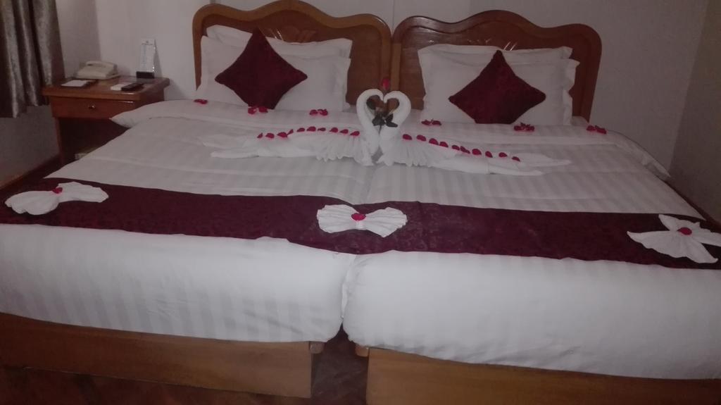 Hotel Dingar Mandalay Eksteriør billede