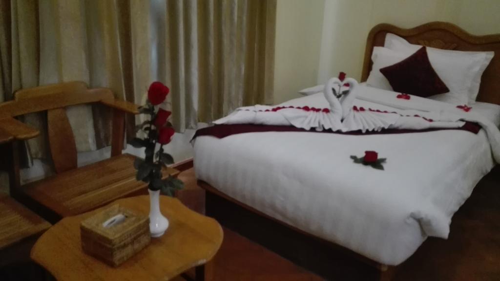Hotel Dingar Mandalay Eksteriør billede