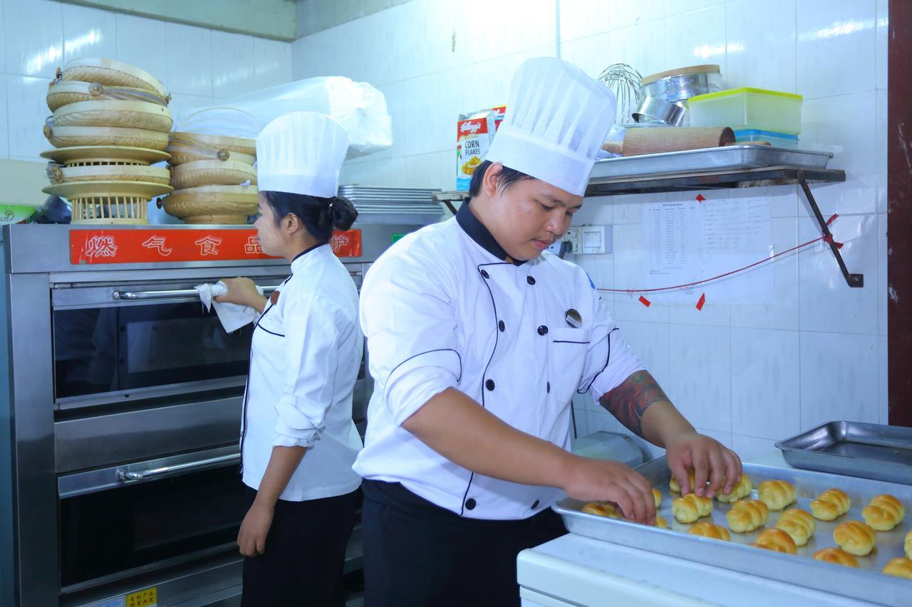 Hotel Dingar Mandalay Eksteriør billede